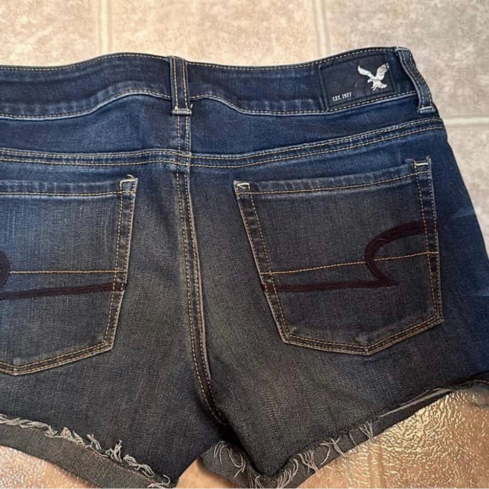 American Eagle Outfitters Blue Jeans Distressed Style - Picture 2 of 2